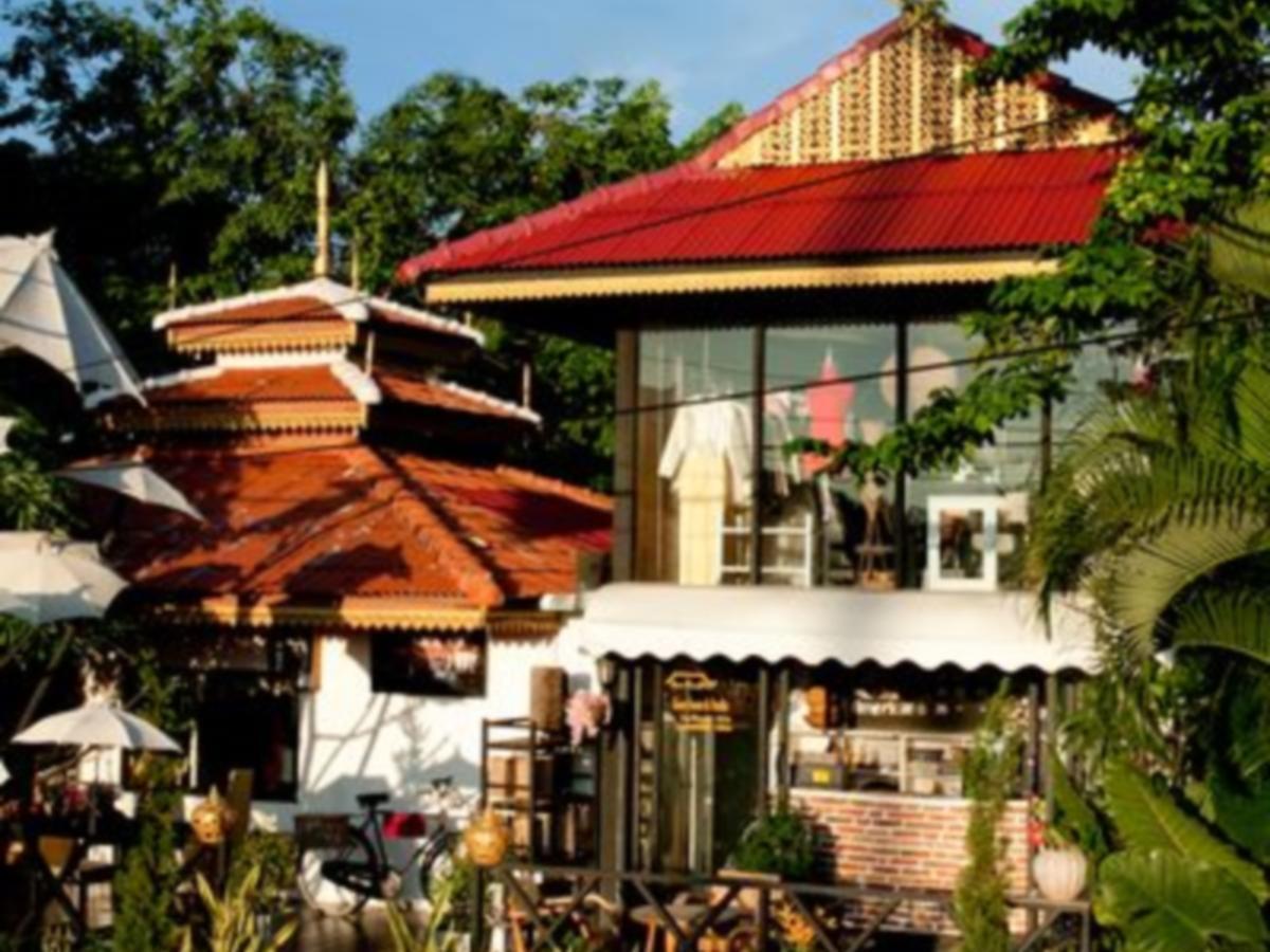 Отель Baan Puang Petch Чиангмай Экстерьер фото